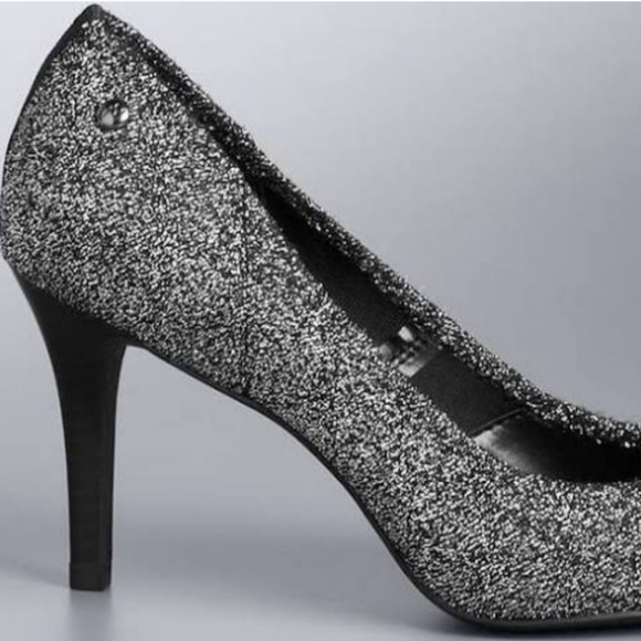 Simply Vera Vera Wang All Over Stretch Heels- 6.5 - Picture 3 of 6